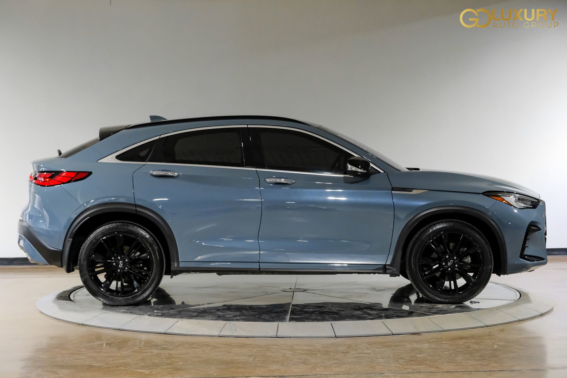 Used 2023 INFINITI QX55 Luxe w/ Cargo Package image 9