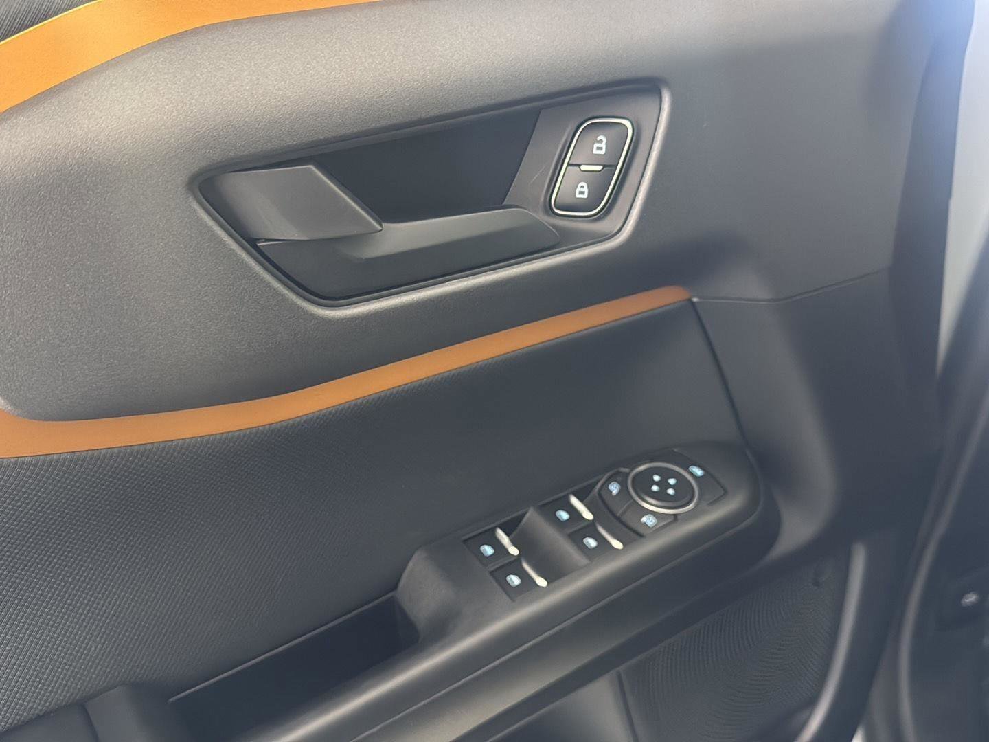 Used 2021 Ford Bronco Sport Badlands image 12