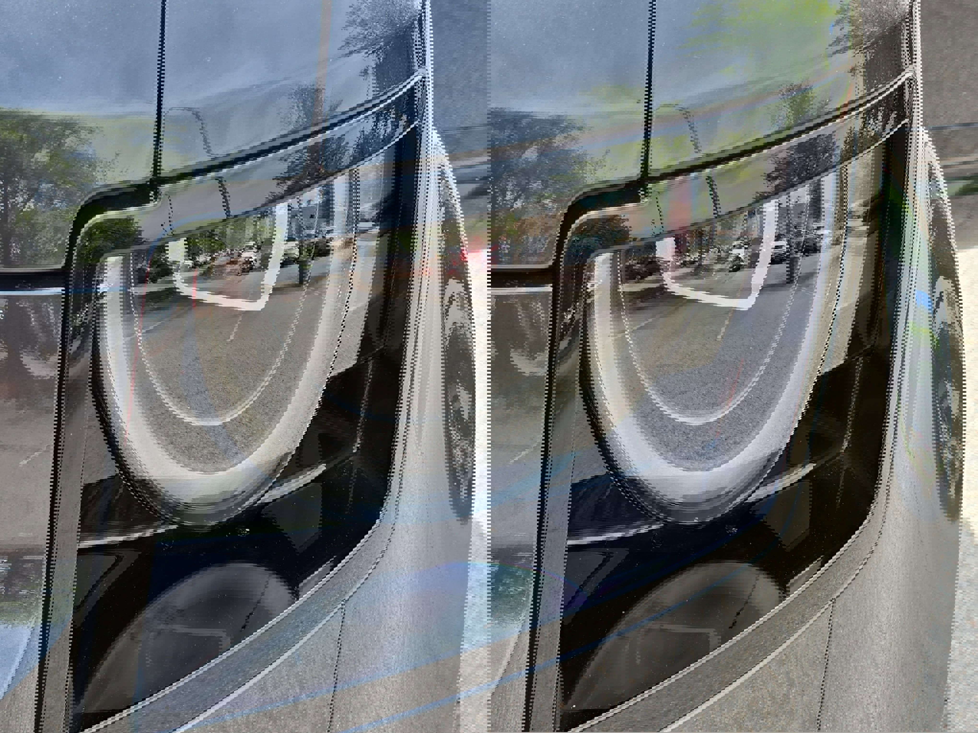 Used 2026 Land Rover Defender 110 X-Dynamic SE AWD/4WD image 30