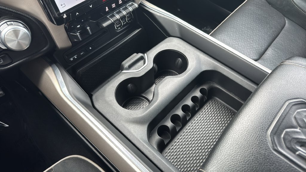Used 2019 RAM 1500 Laramie w/ Sport Appearance Package AWD/4WD image 26