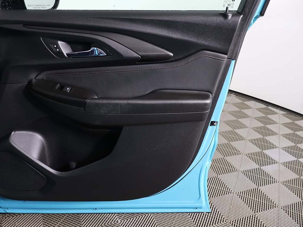 Used 2021 Chevrolet TrailBlazer RS w/ Convenience Package image 21