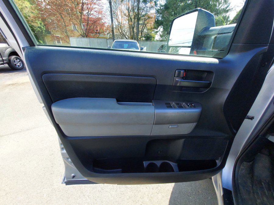 Used 2012 Toyota Tundra 4x4 Double Cab w/ TRD Off-Road Pkg image 8