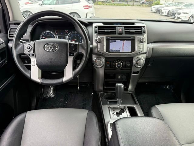 Used 2018 Toyota 4Runner SR5 Premium RWD image 31
