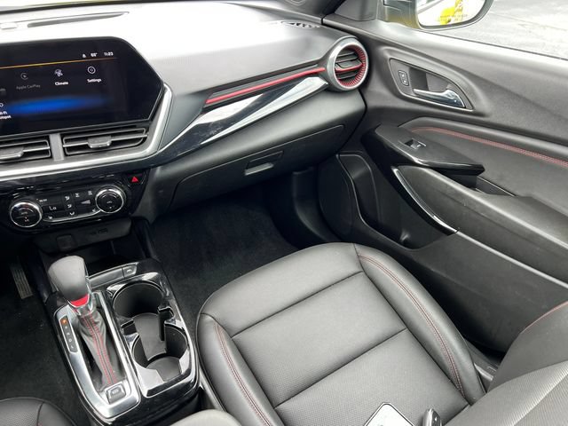 Used 2024 Chevrolet Trax RS w/ Driver Confidence Package FWD image 31