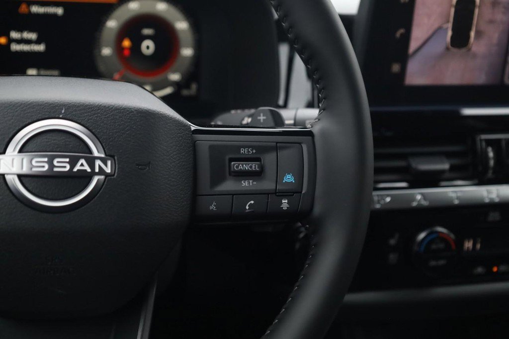 New 2026 Nissan Pathfinder Platinum image 8