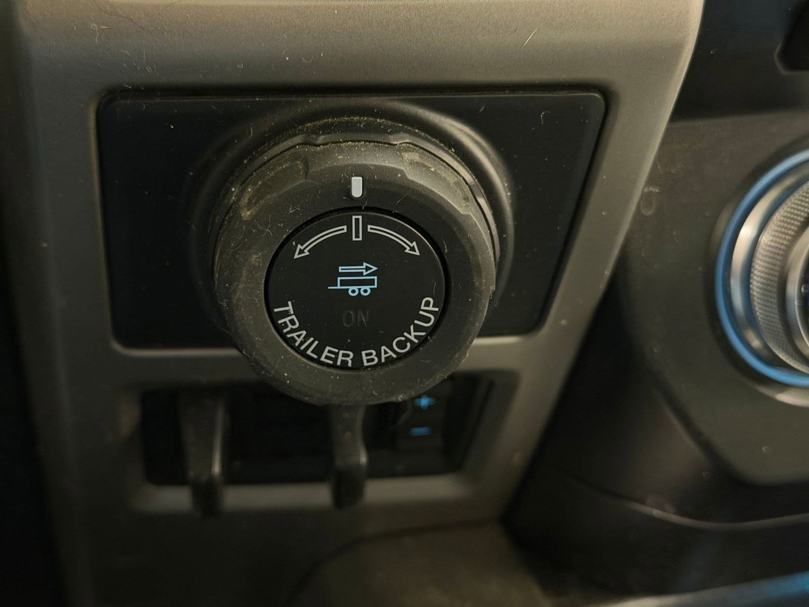 Used 2017 Ford F150 Lariat w/ Equipment Group 502A Luxury image 31