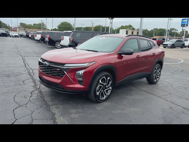 Certified 2024 Chevrolet Trax RS w/ Driver Confidence Package FWD image 4