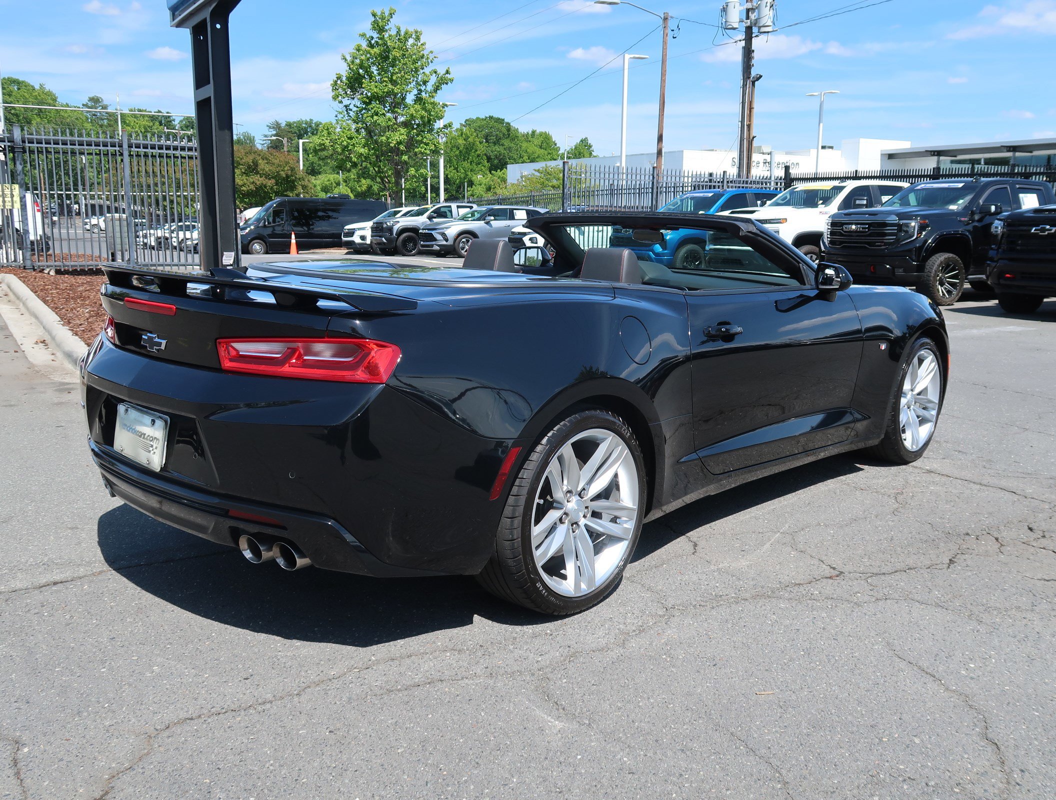 Used 2017 Chevrolet Camaro SS RWD image 10