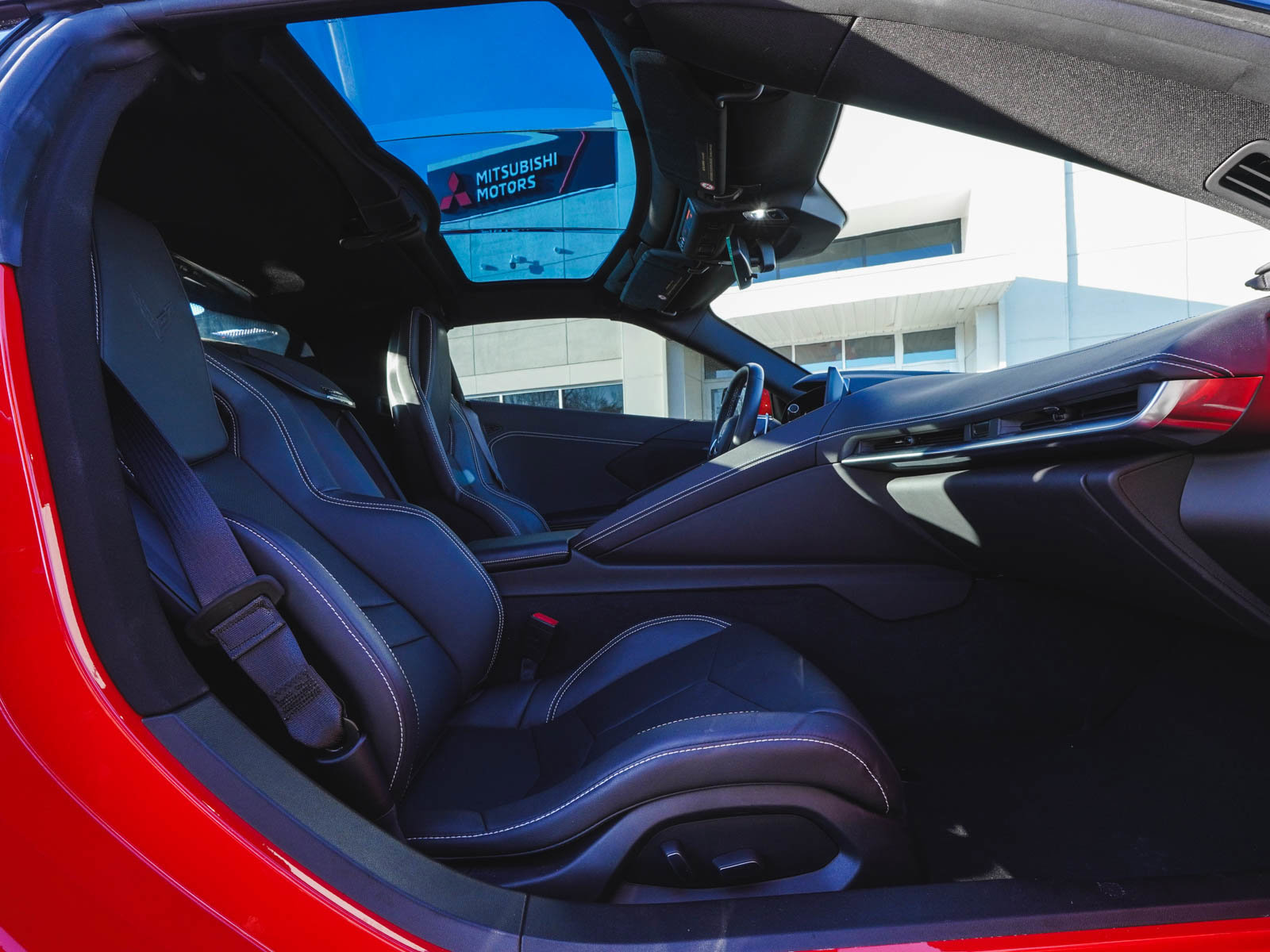 Used 2021 Chevrolet Corvette Stingray Coupe w/ Engine Appearance Package image 28