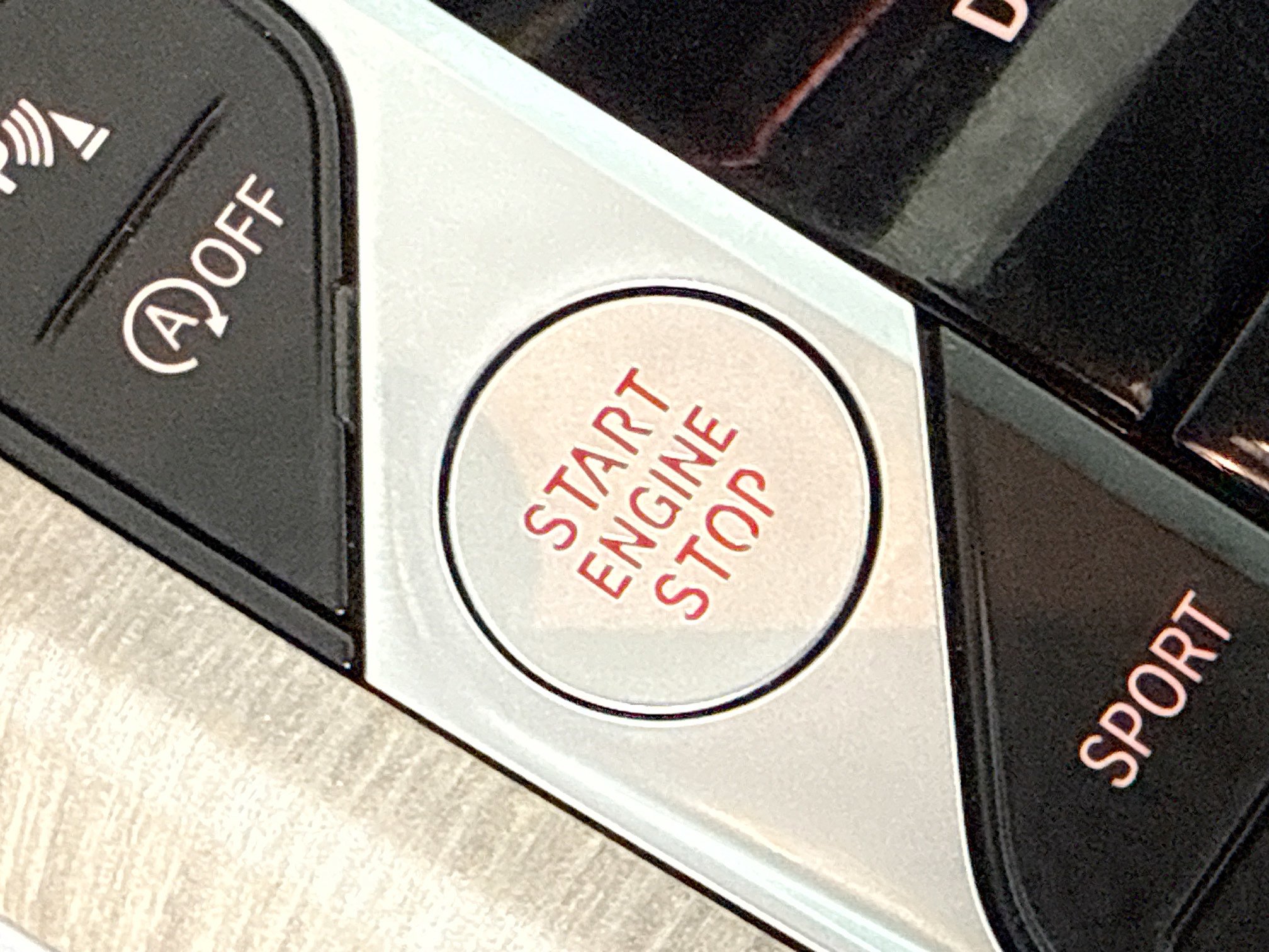 Used 2025 BMW 330i Sedan w/ Convenience Package image 21