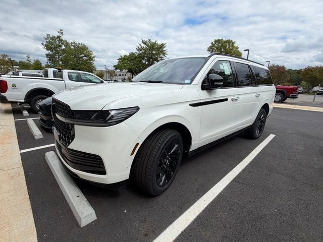 New 2025 Lincoln Navigator L Reserve w/ Jet Appearance Package video 2