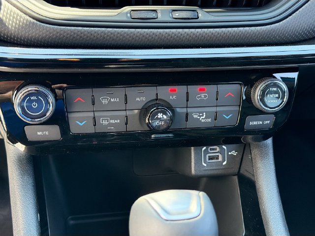 New 2026 Jeep Compass Limited w/ Sun, Sound & Navigation Group AWD/4WD image 17