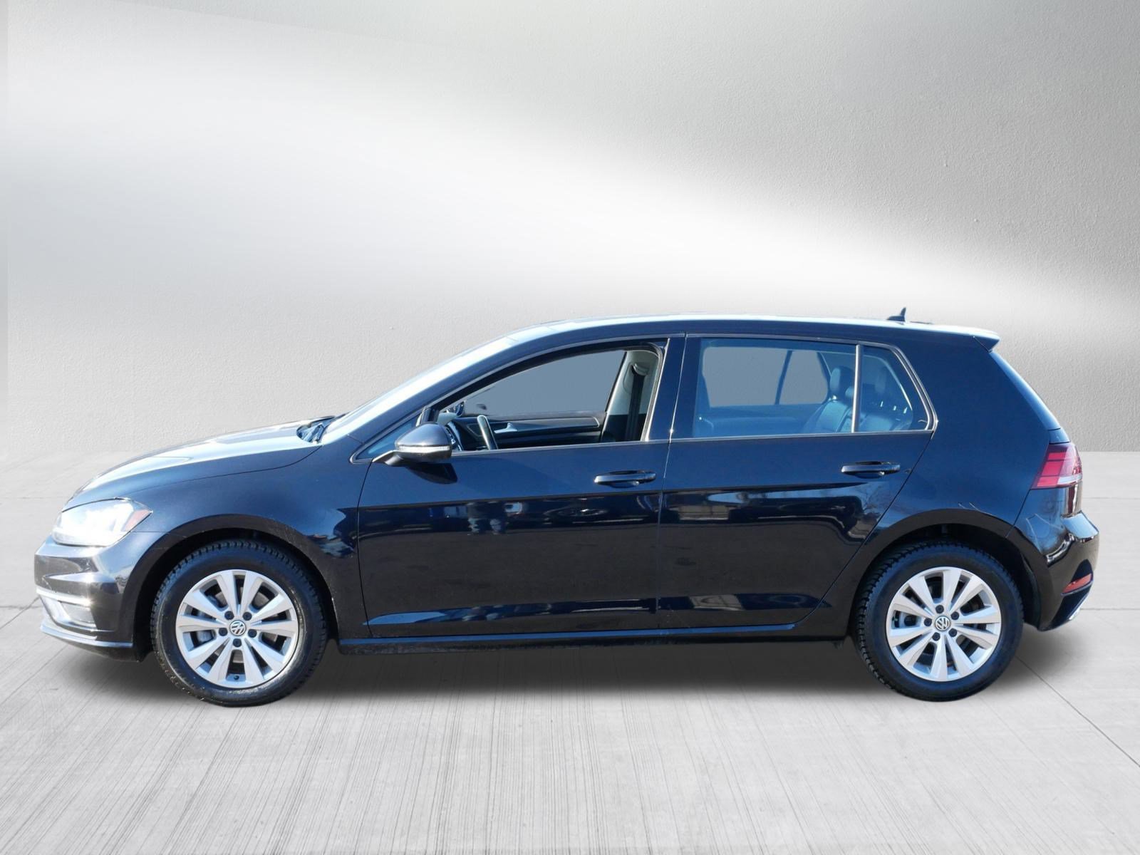 Used 2018 Volkswagen Golf SE image 4