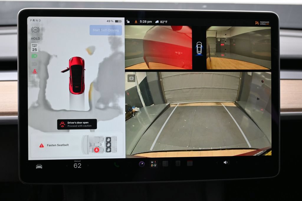 Used 2024 Tesla Model Y Long Range RWD image 23