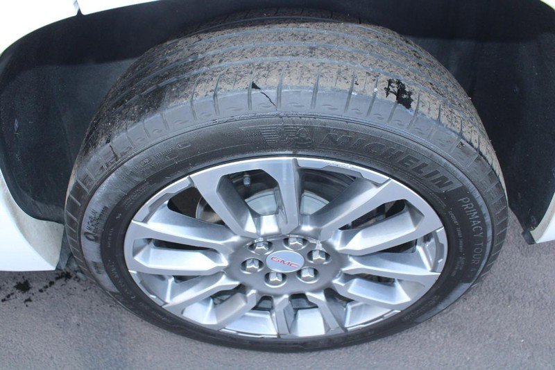 Certified 2022 GMC Acadia Denali w/ Denali Ultimate Package image 8