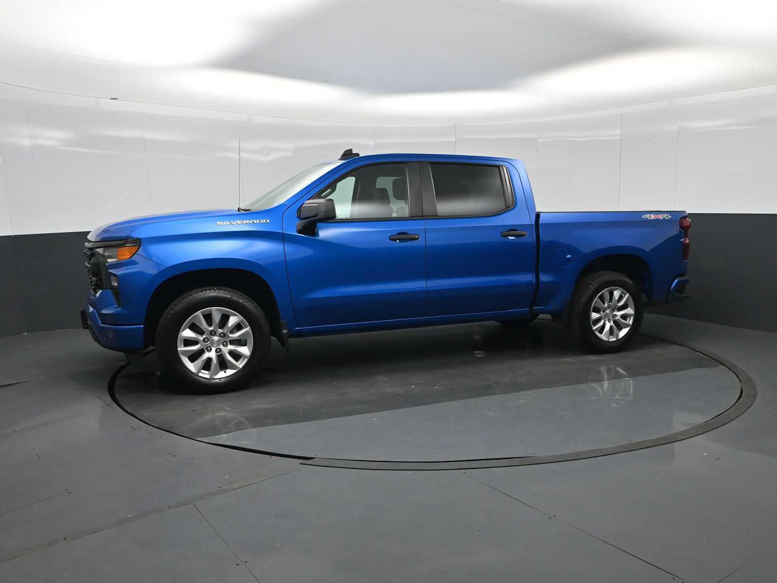 Used 2022 Chevrolet Silverado 1500 Custom AWD/4WD image 4