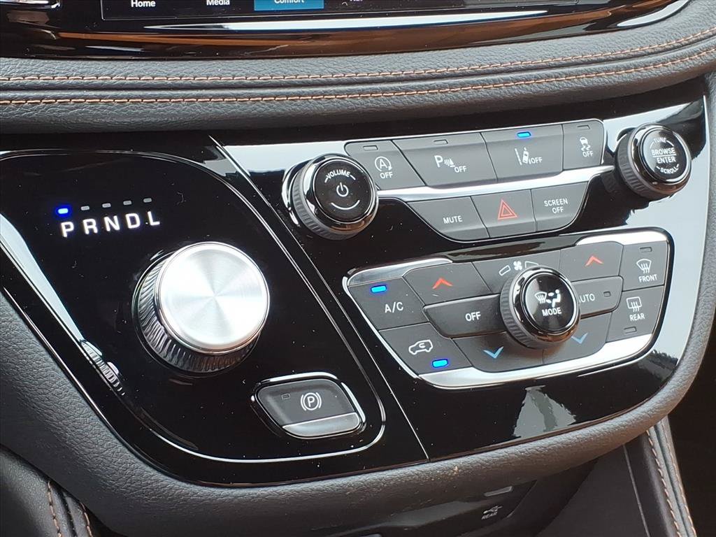 New 2026 Chrysler Pacifica Pinnacle AWD/4WD image 25