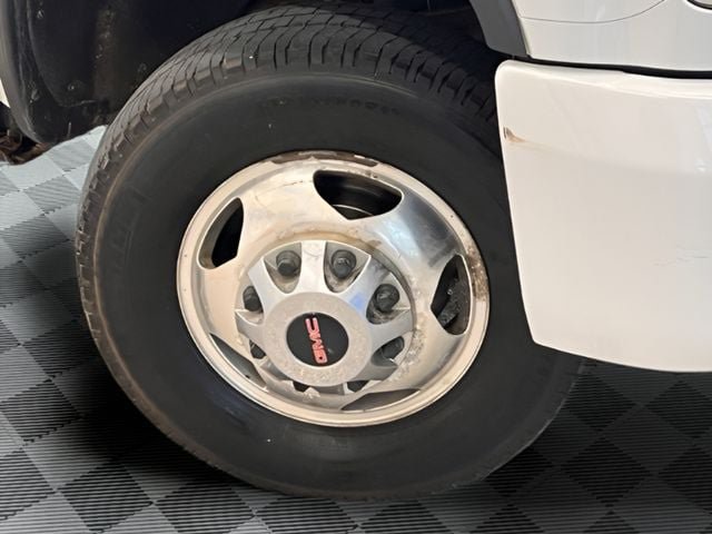 Used 2019 GMC Sierra 3500 Denali w/ Duramax Plus Package AWD/4WD image 32