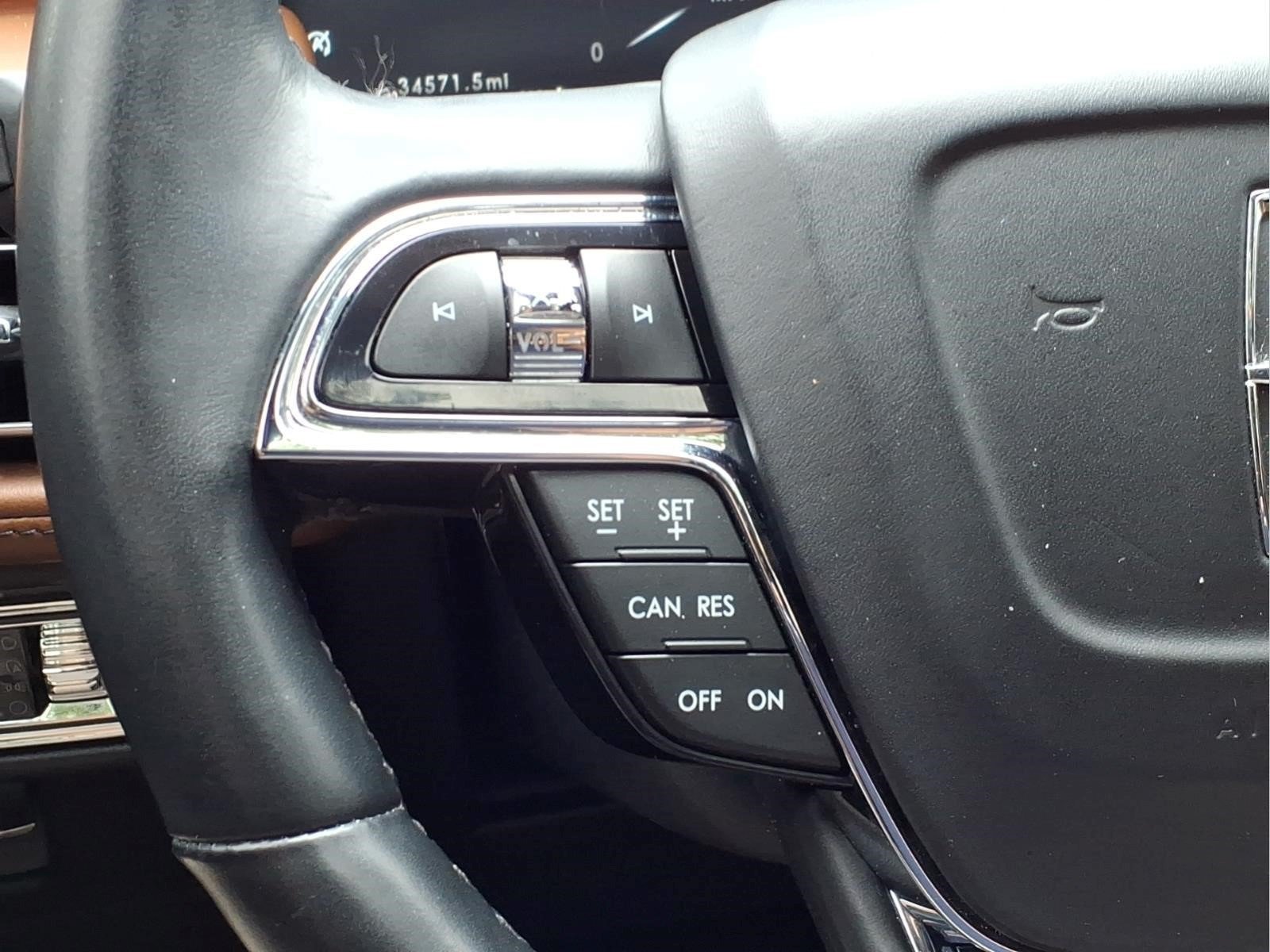Used 2023 Lincoln Nautilus Reserve AWD/4WD image 21