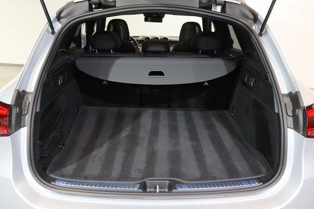 Used 2024 Mercedes-Benz GLC 300 4MATIC image 29