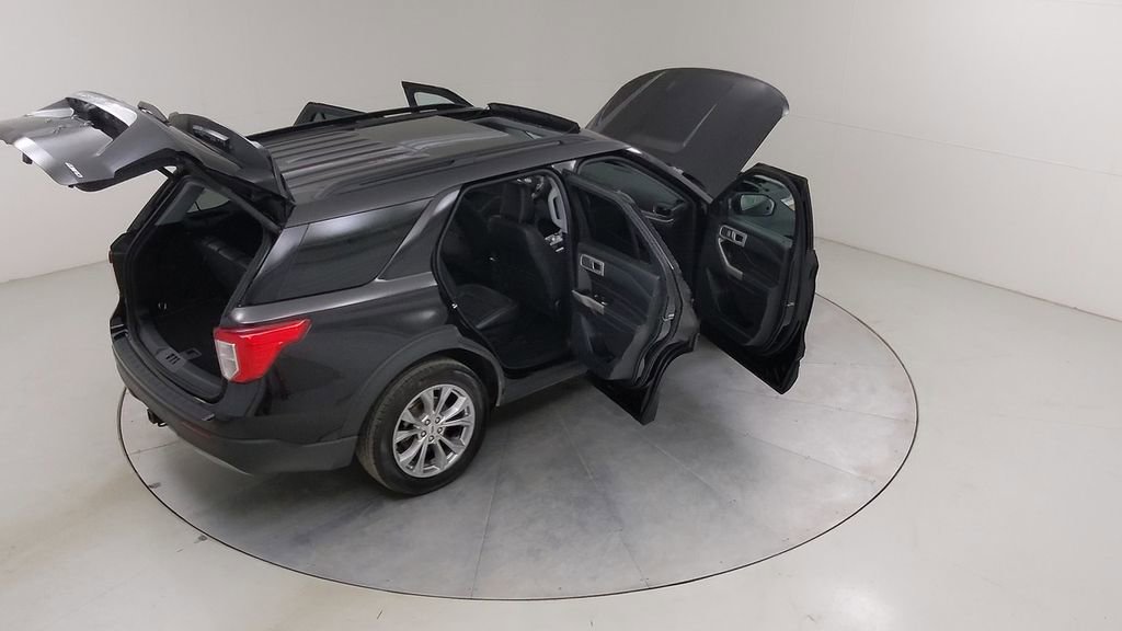 Certified 2023 Ford Explorer XLT w/ Equipment Group 202A image 52