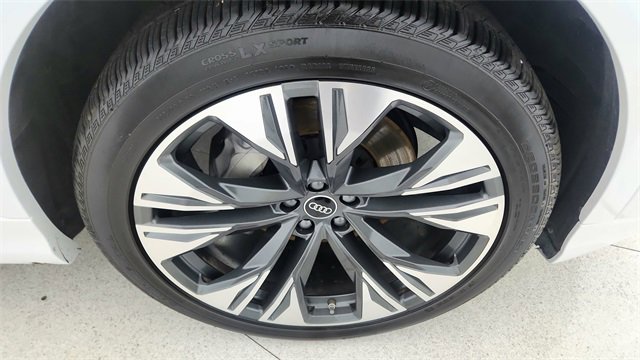 Used 2025 Audi Q8 Prestige w/ Prestige Package image 58