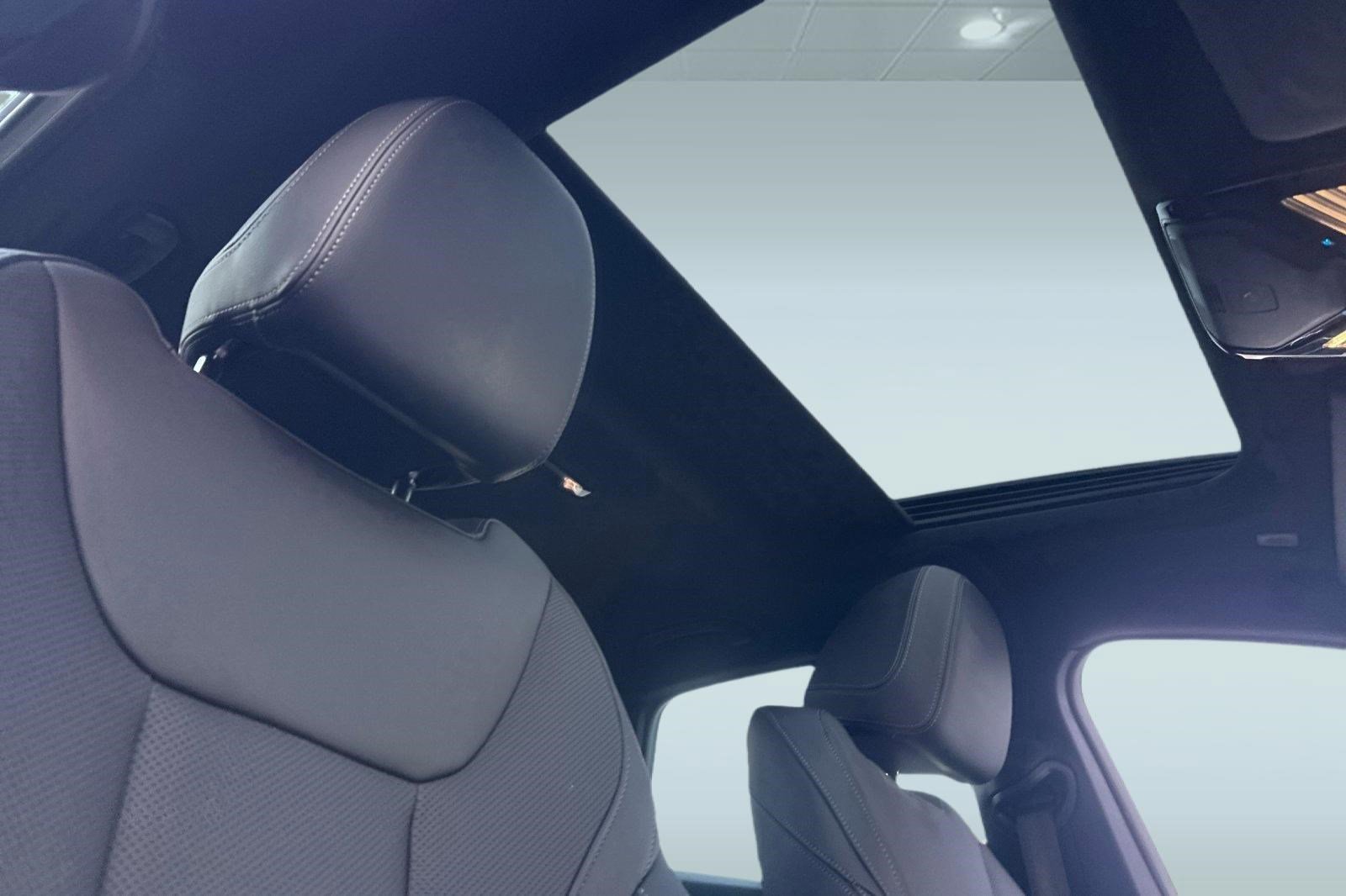 Certified 2023 BMW i4 eDrive35 w/ Premium Package image 15