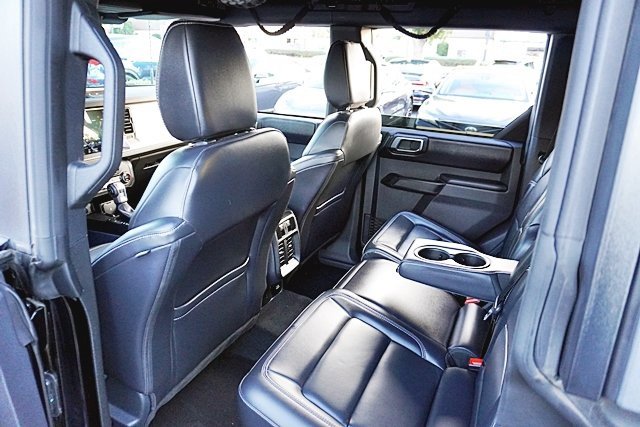 Used 2025 Ford Bronco Outer Banks image 17