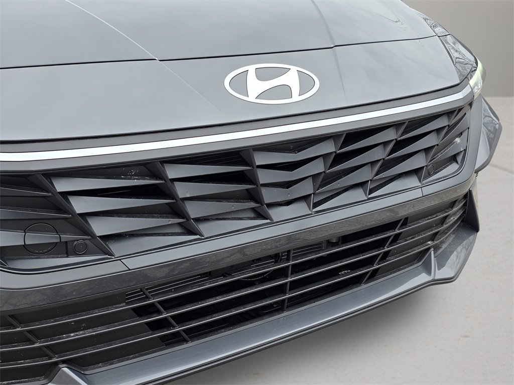 New 2026 Hyundai Elantra Sport image 9