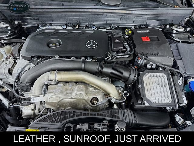 Used 2025 Mercedes-Benz GLB 250 GLB 250 w/ Exclusive Package image 31