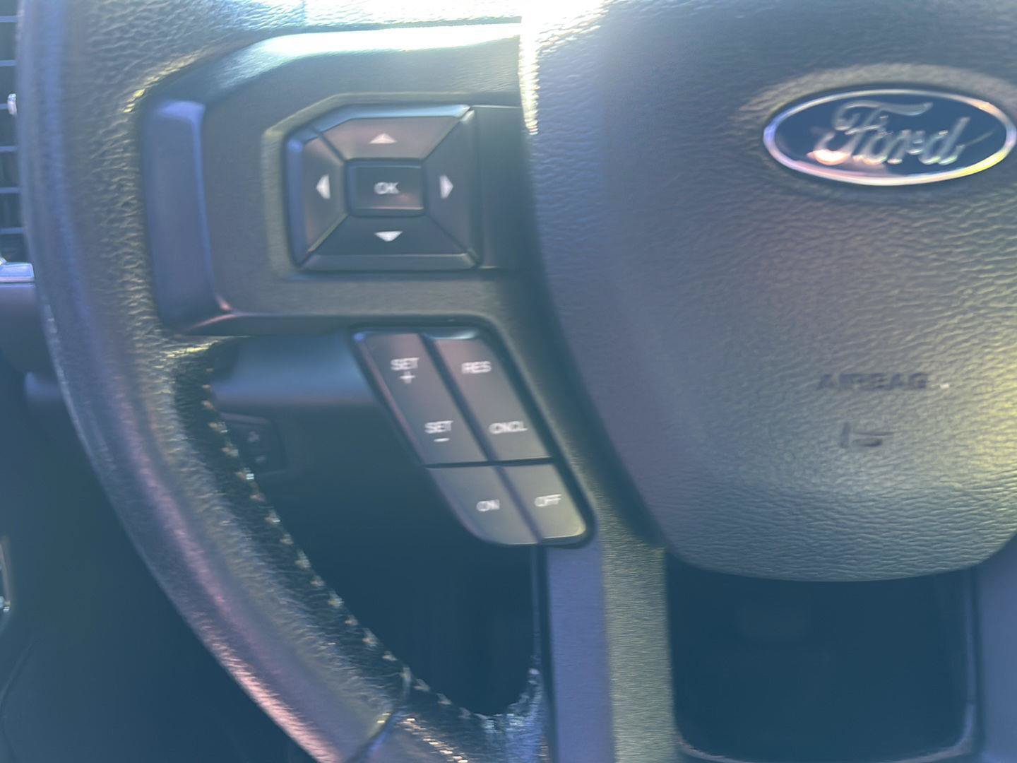 Used 2015 Ford F150 XLT w/ Equipment Group 302A Luxury AWD/4WD image 26