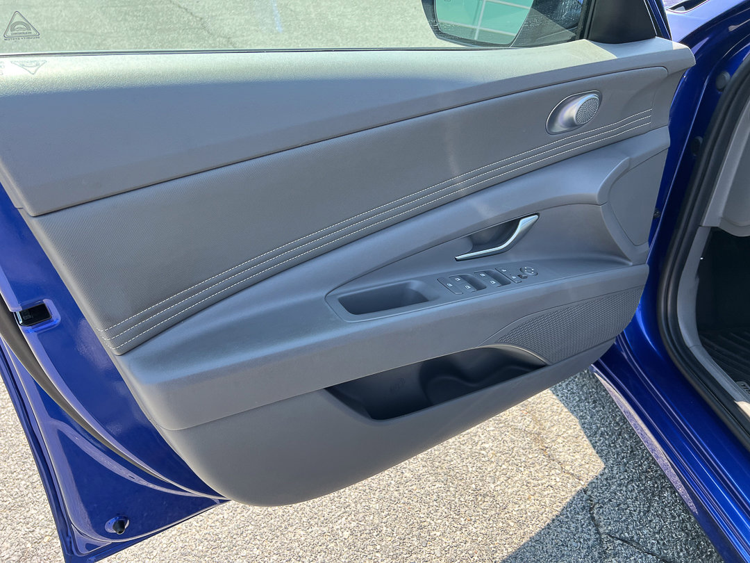 Used 2023 Hyundai Elantra SEL w/ Convenience Package FWD image 10
