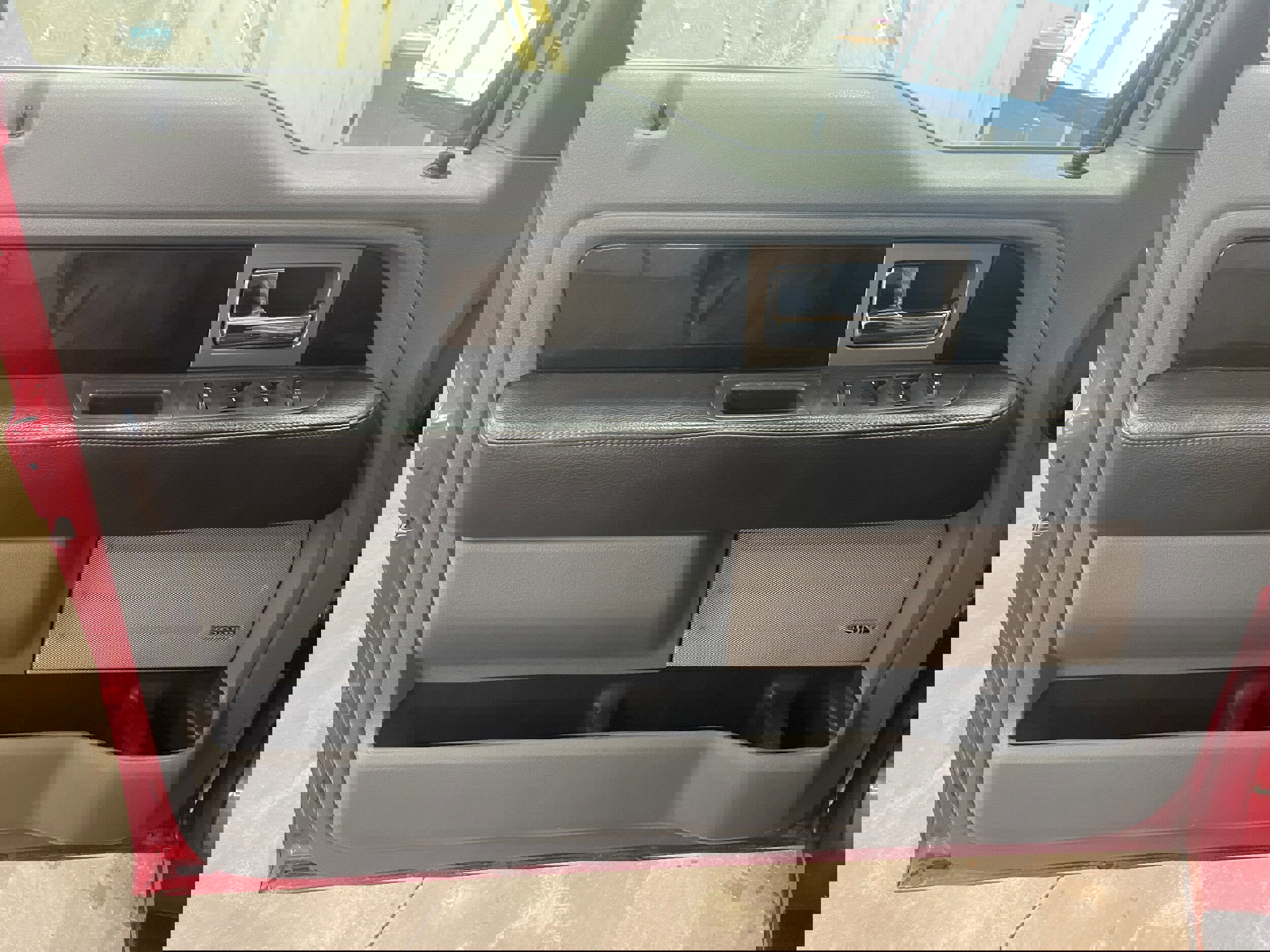 Used 2011 Ford F150 Platinum AWD/4WD image 10