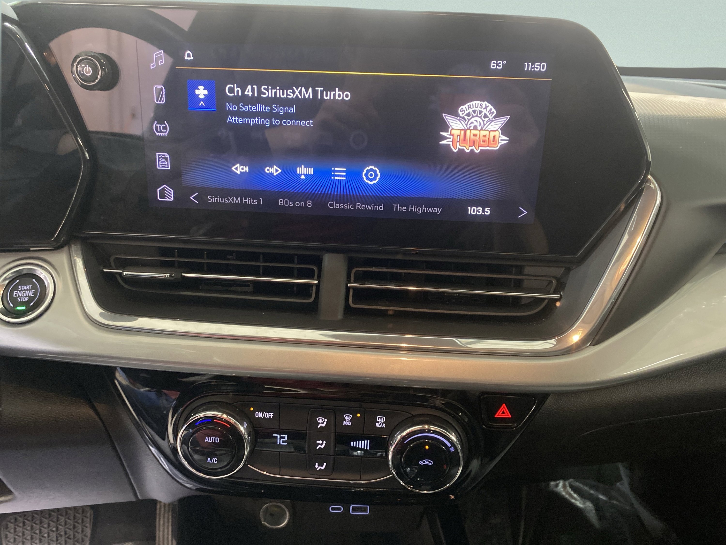 Used 2024 Chevrolet Trax LT image 22