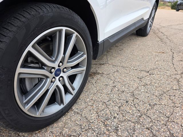 Used 2022 Ford Edge Titanium image 40