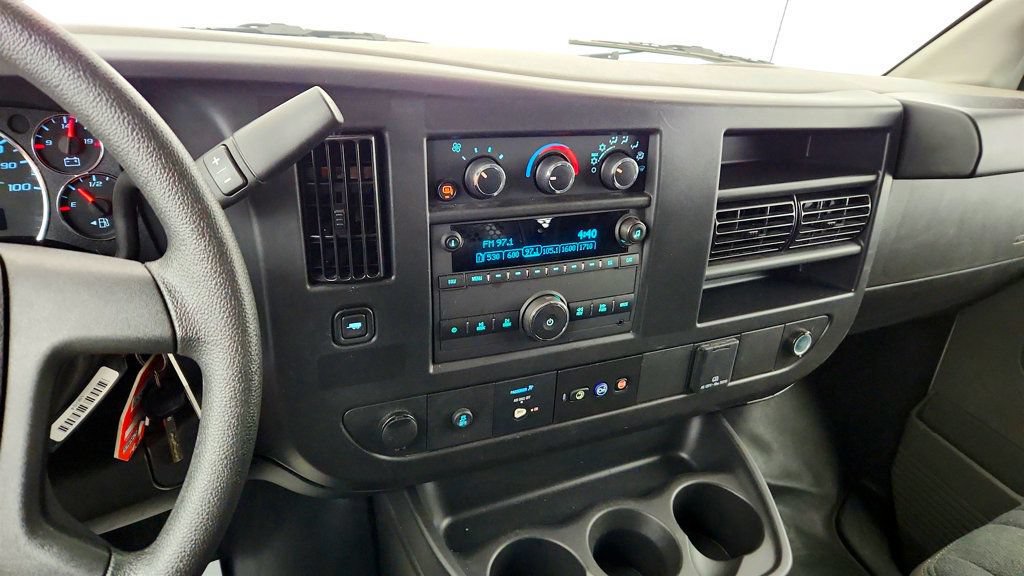 Used 2025 Chevrolet Express 2500 w/ Driver Convenience Package RWD image 15