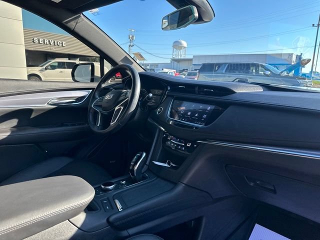 Used 2022 Cadillac XT5 Luxury AWD/4WD image 11