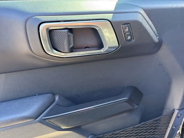 Used 2025 Ford Bronco Badlands image 22
