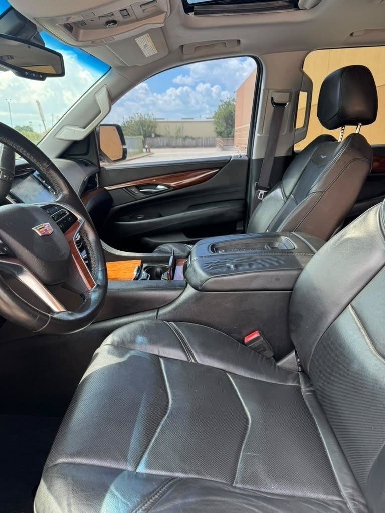 Used 2016 Cadillac Escalade Premium AWD/4WD image 10