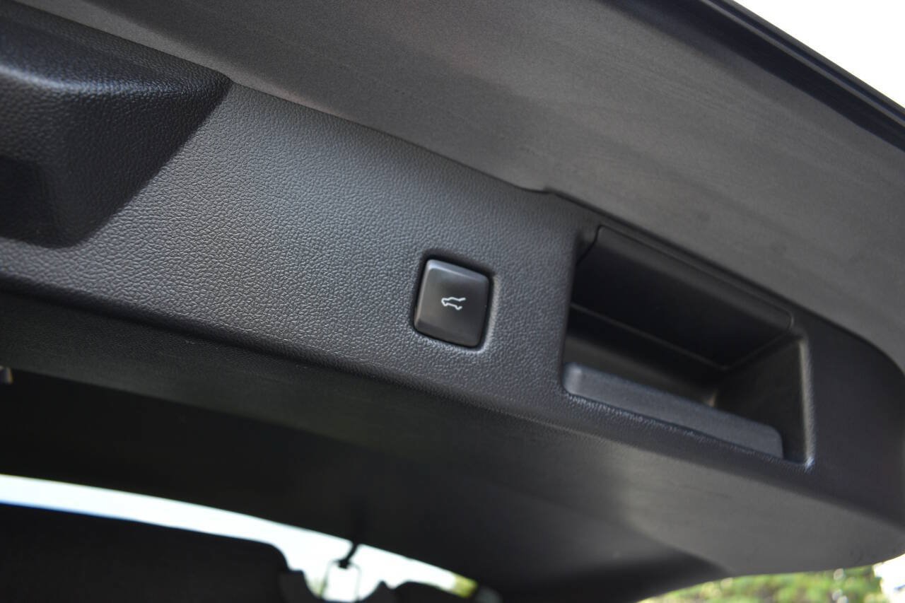 Used 2021 Ford Escape SEL AWD/4WD image 13