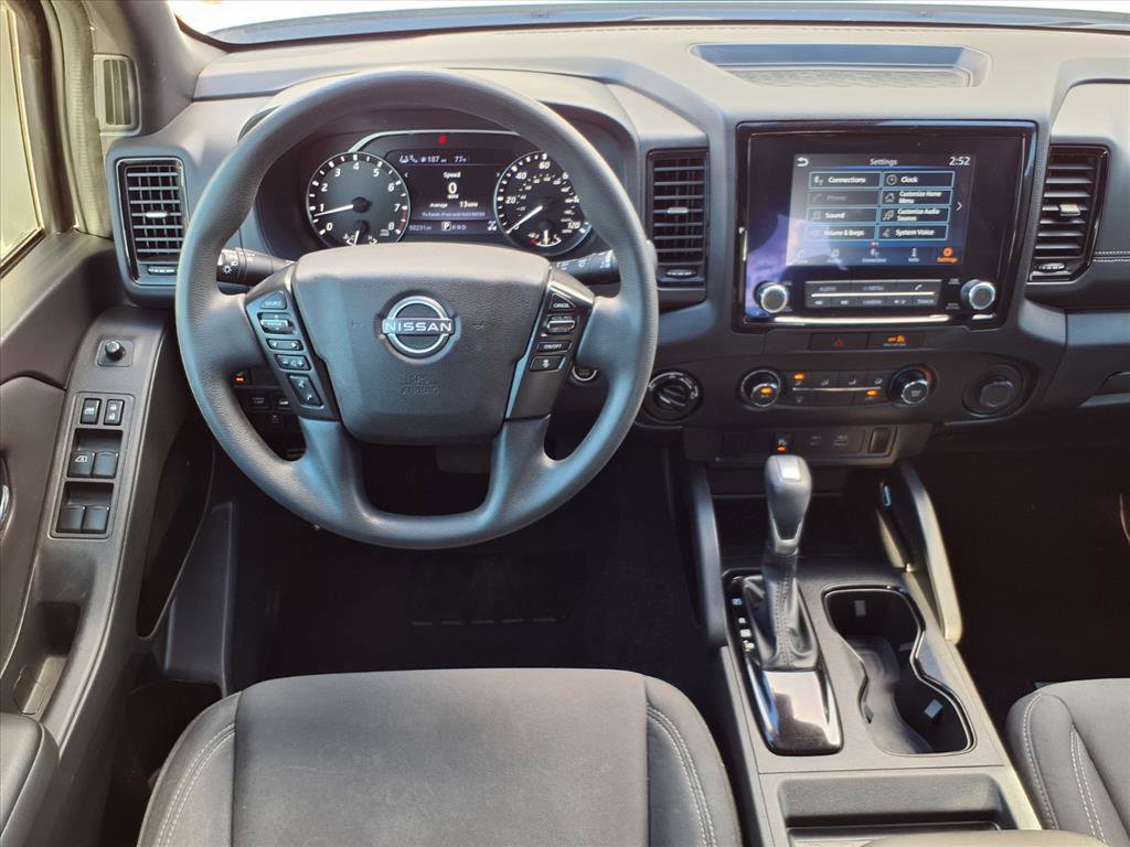 Used 2023 Nissan Frontier SV w/ Midnight Edition Package image 15