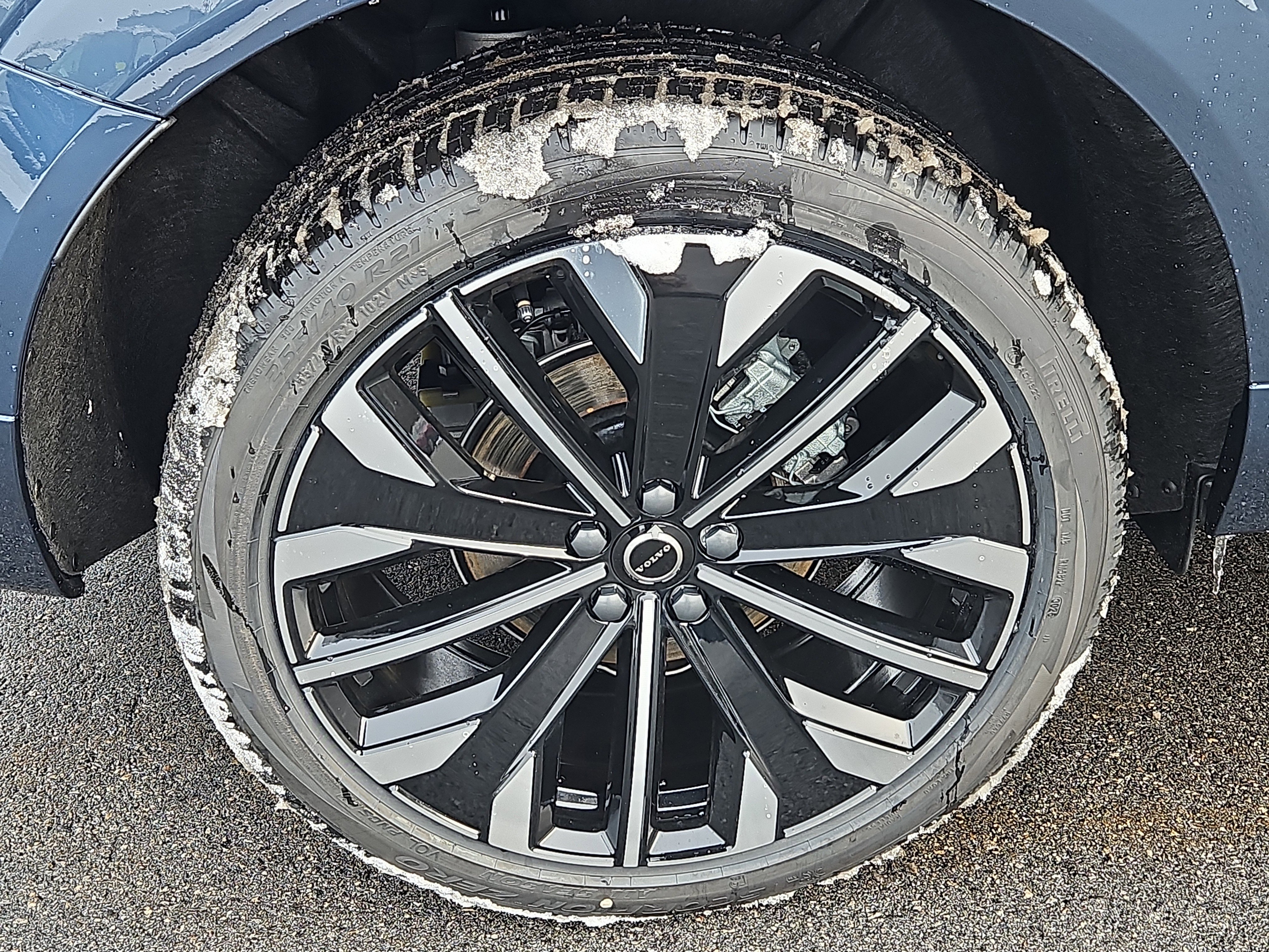 New 2026 Volvo XC60 B5 Ultra w/ Protection Package Premier image 21