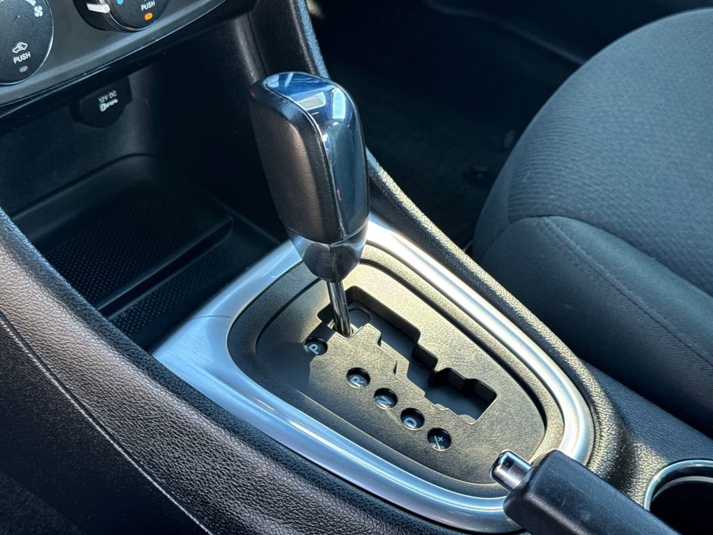 Used 2012 Chrysler 200 Touring image 26