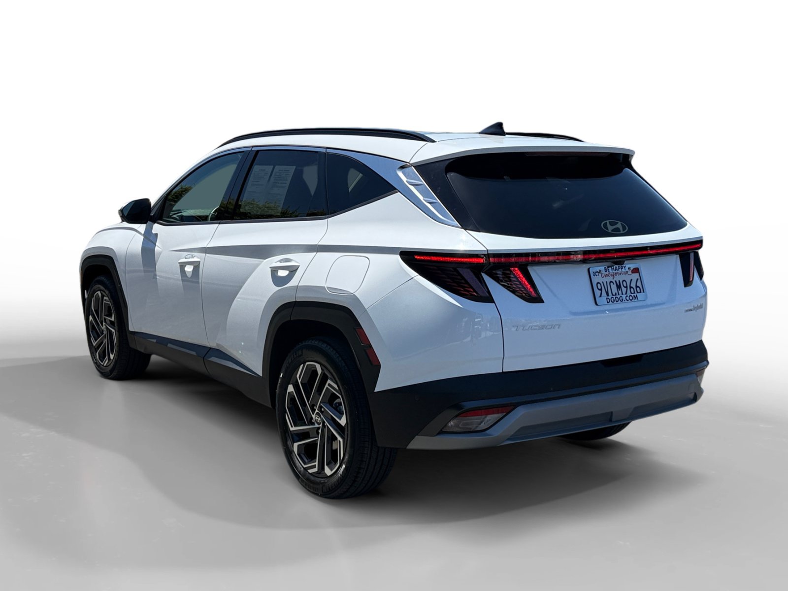 Used 2025 Hyundai Tucson Limited AWD/4WD image 3