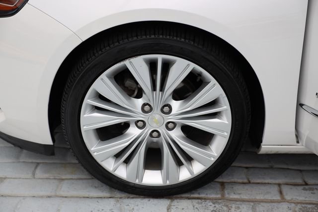 Used 2016 Chevrolet Impala LTZ w/ Enhanced Convenience Package image 44