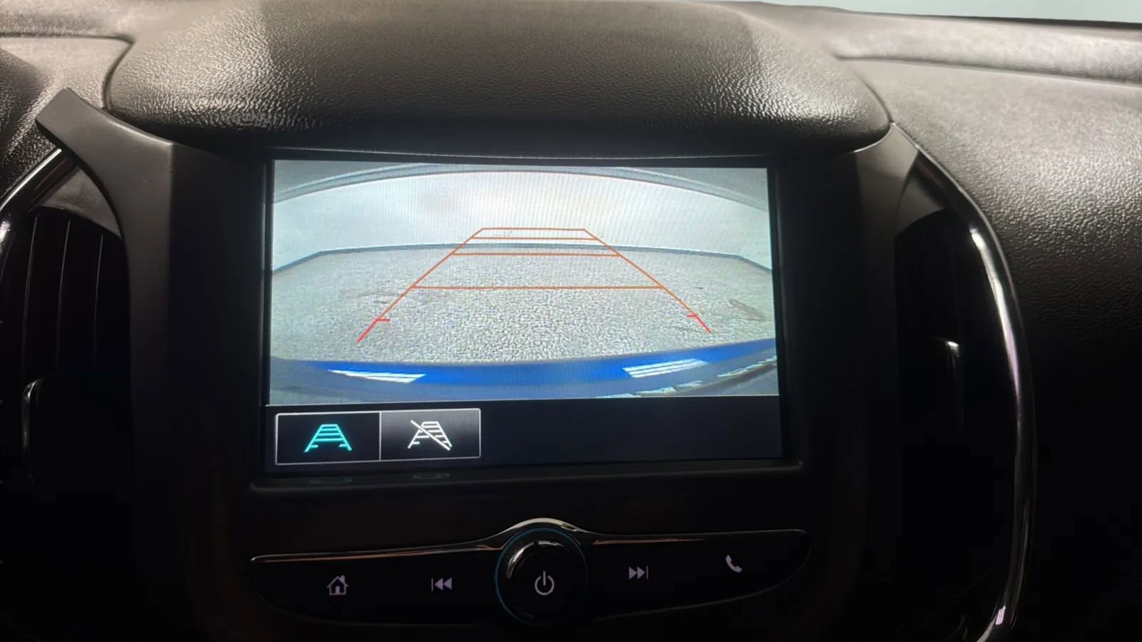 Used 2018 Chevrolet Cruze LT FWD image 14