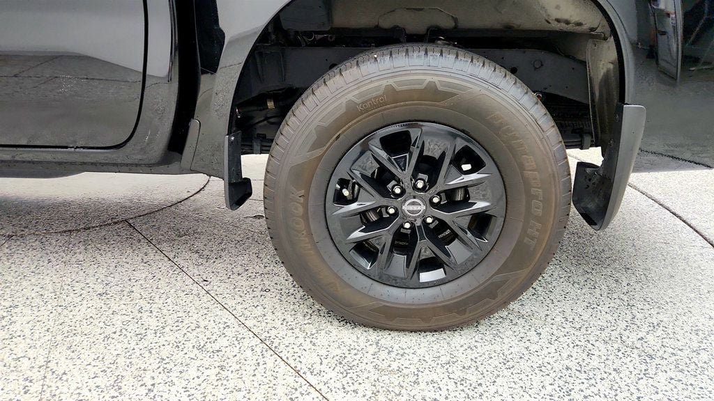 Used 2025 Nissan Frontier S AWD/4WD image 9