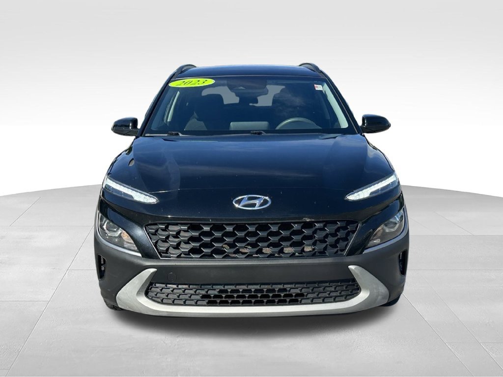 Used 2023 Hyundai Kona SEL FWD image 2