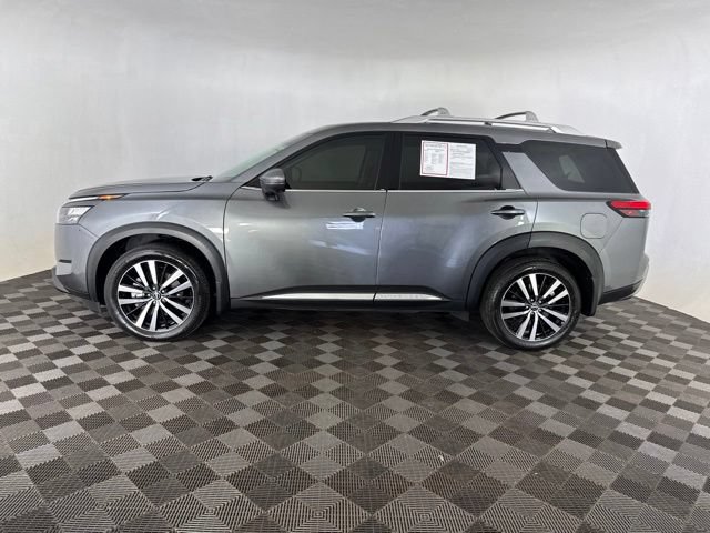 Certified 2025 Nissan Pathfinder Platinum AWD/4WD image 8