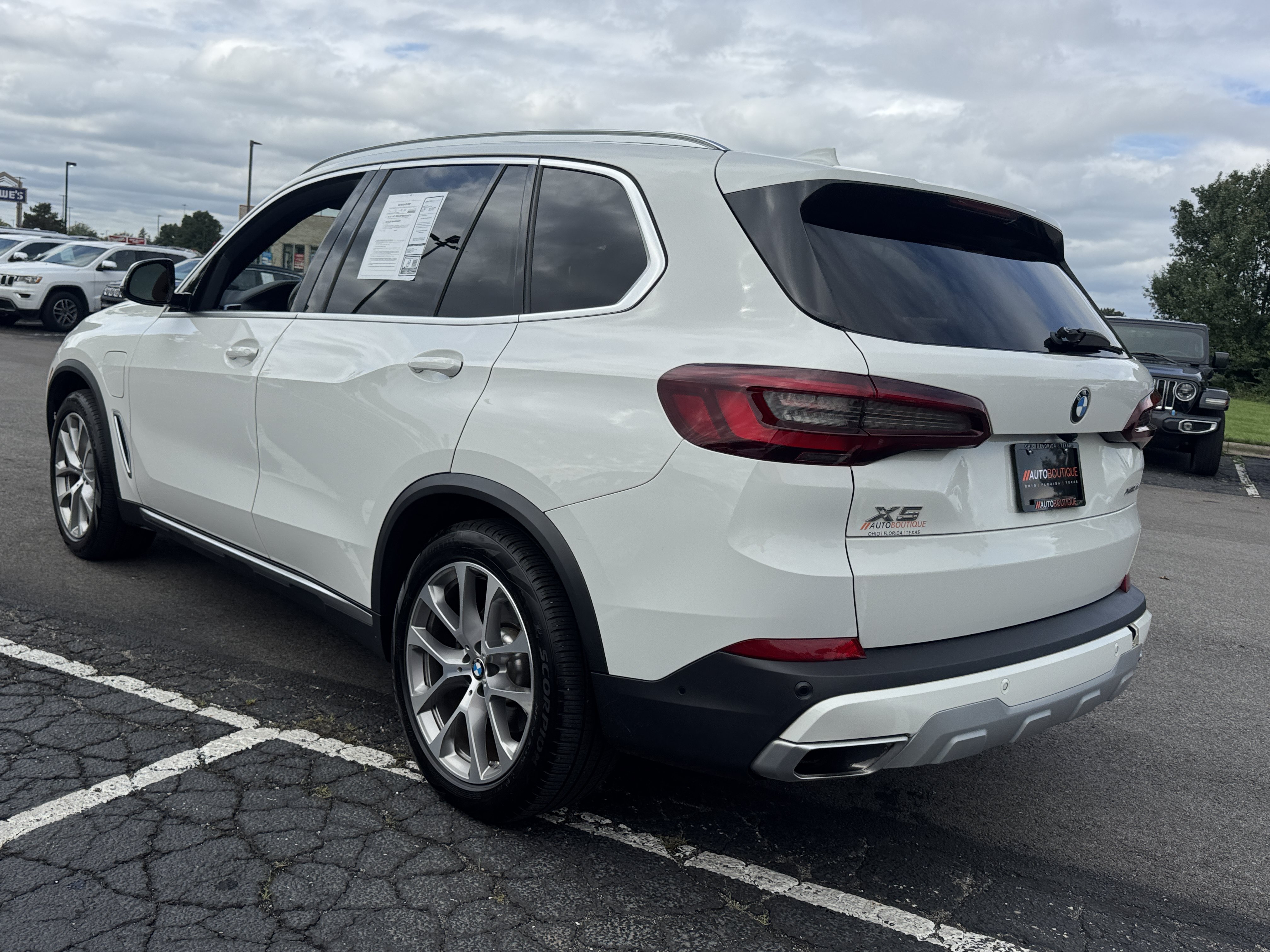 Used 2021 BMW X5 xDrive45e w/ Premium Package 3 AWD/4WD image 11